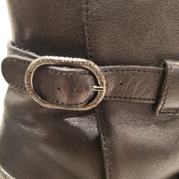 Authentic Chanel rare Moto Boots, like new! - Picture 7 of 7